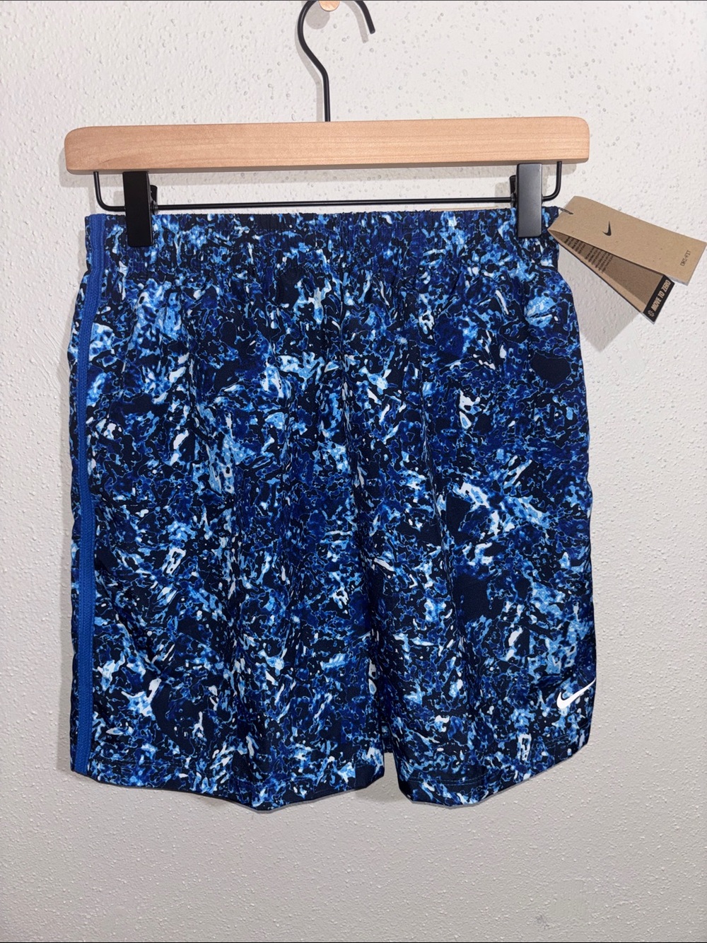 Nike - NWT - Youth Dri-Fit Training Shorts (Size Large/14)